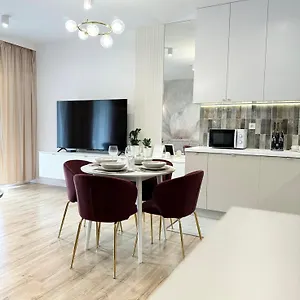 https://apartament-19.poznan-hotels.com